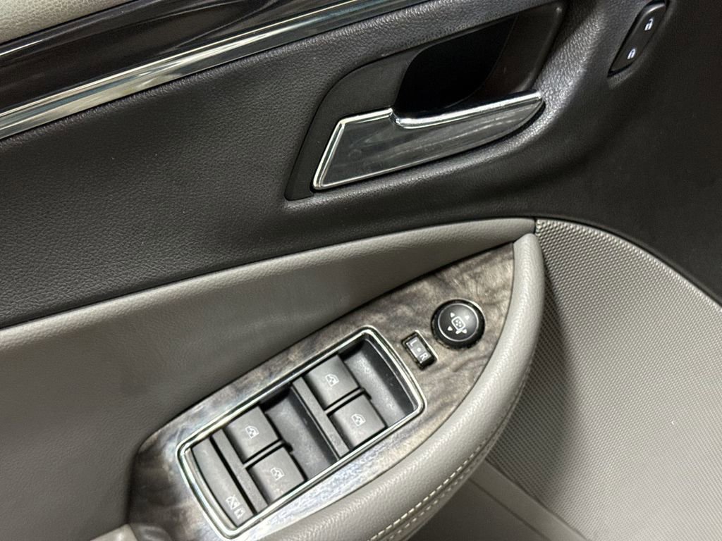 Used 2014 Chevrolet Impala LTZ image 20