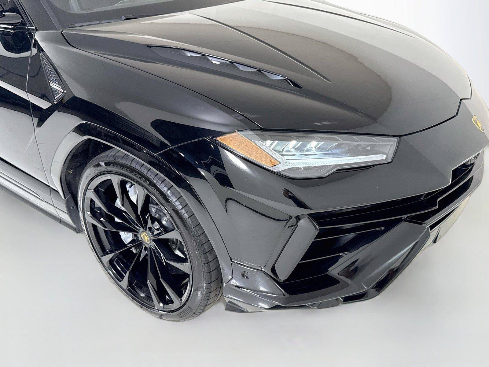 Used 2023 Lamborghini Urus S AWD/4WD image 37