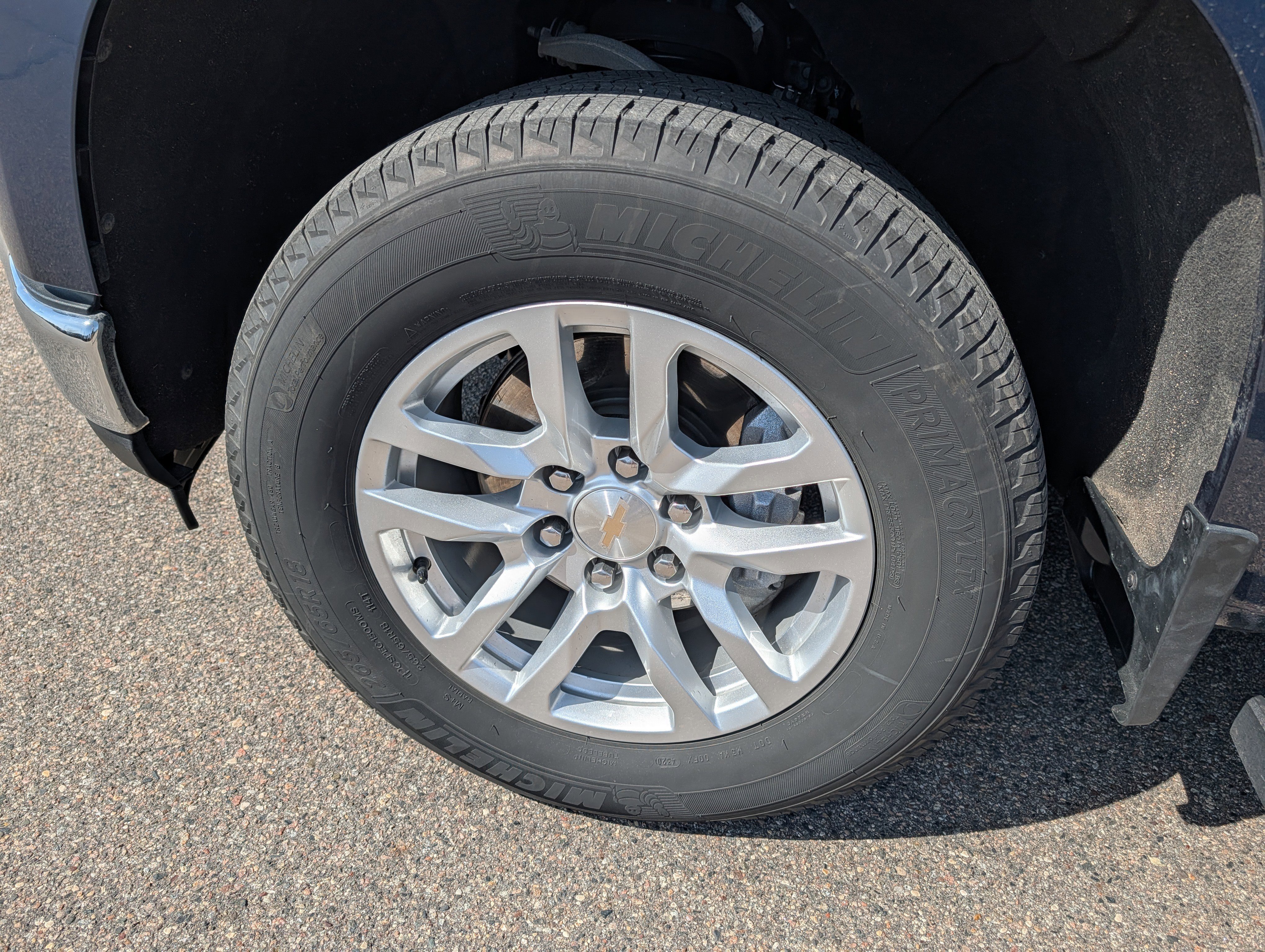 Used 2021 Chevrolet Silverado 1500 LT w/ Convenience Package II image 5