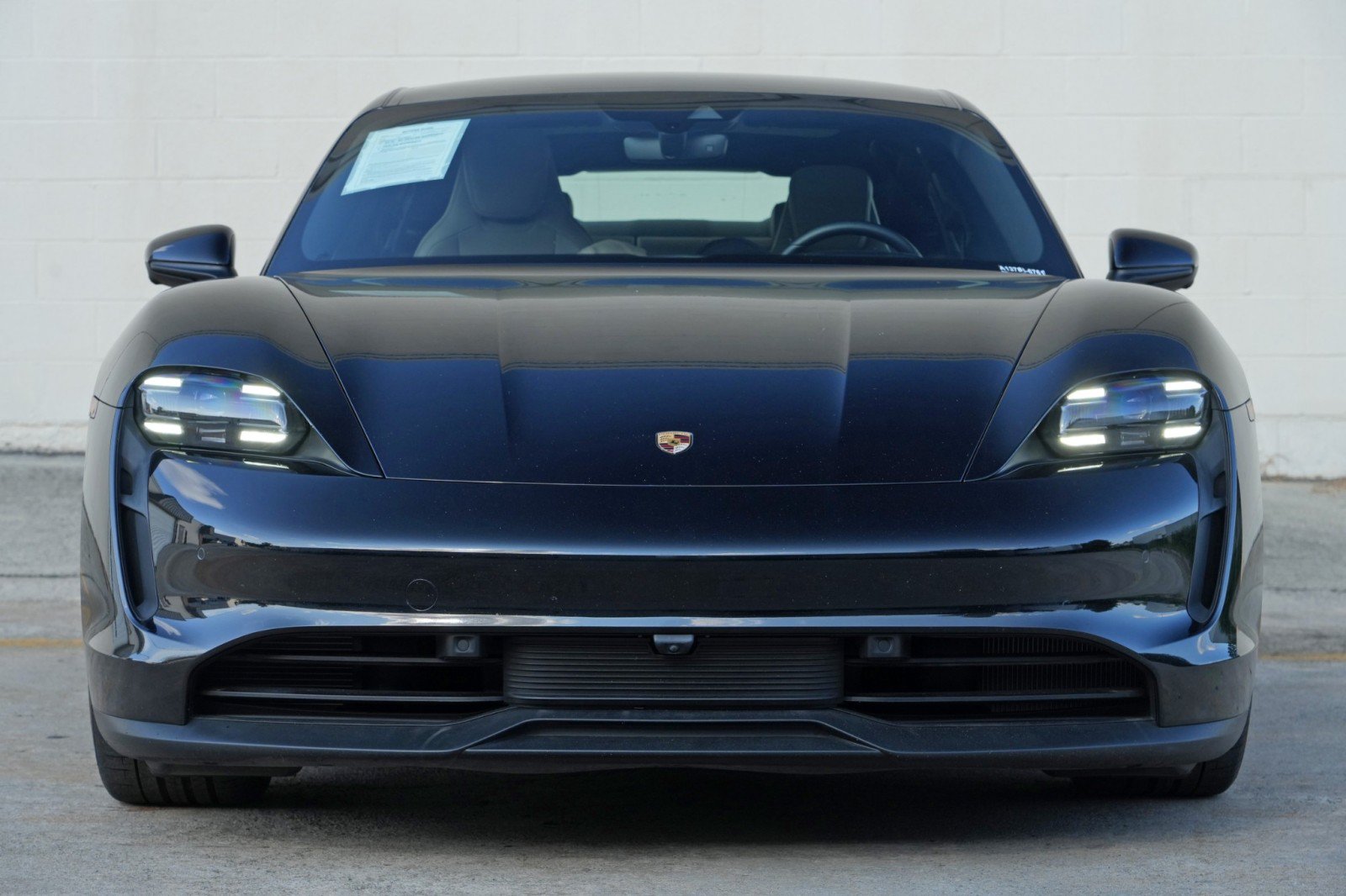 Used 2022 Porsche Taycan RWD image 7