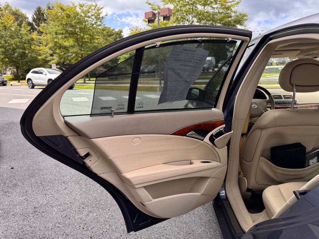 Used 2005 Mercedes-Benz E 320 CDI Sedan image 22