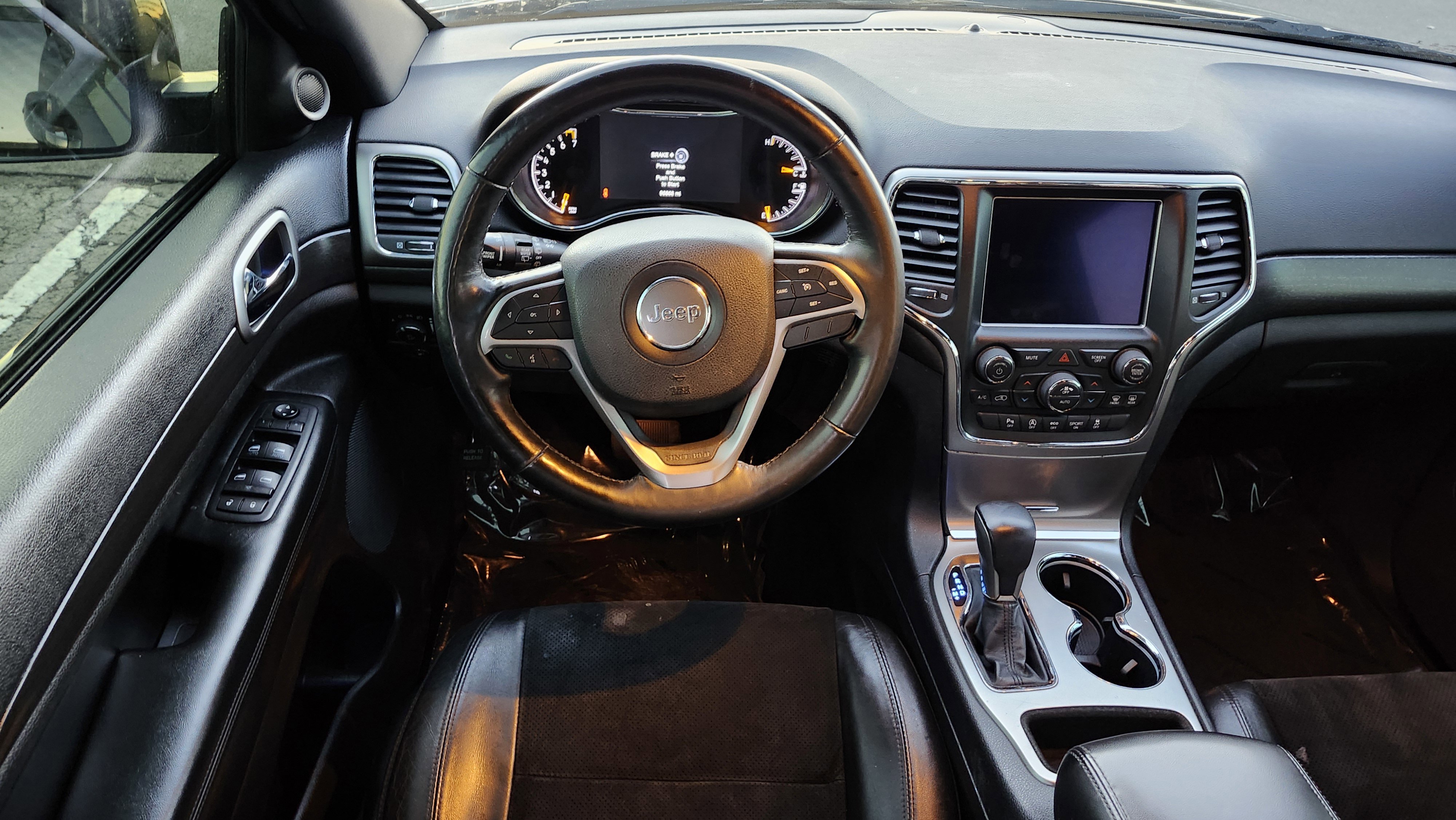 Used 2018 Jeep Grand Cherokee Altitude image 27