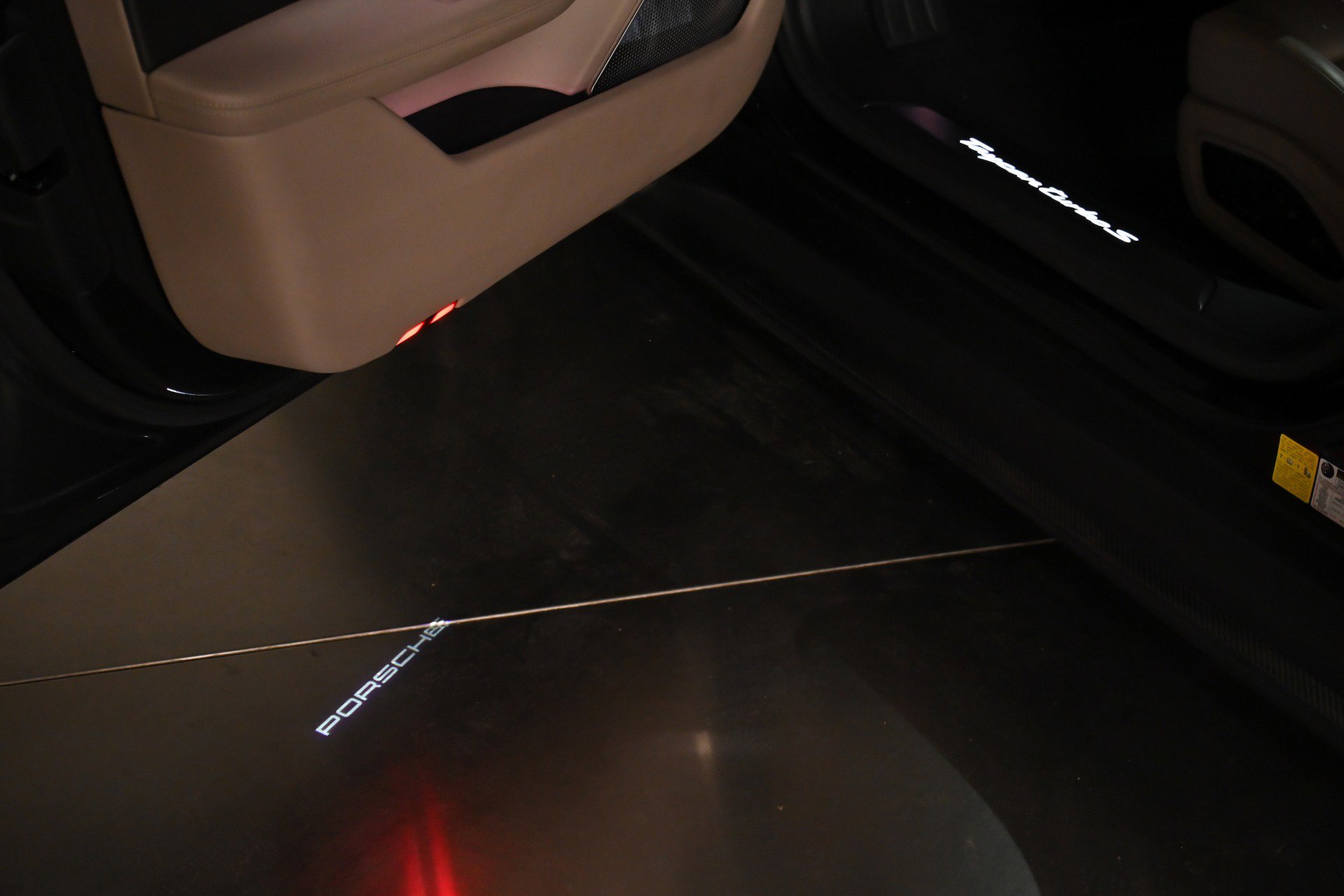 Used 2021 Porsche Taycan Turbo S image 22