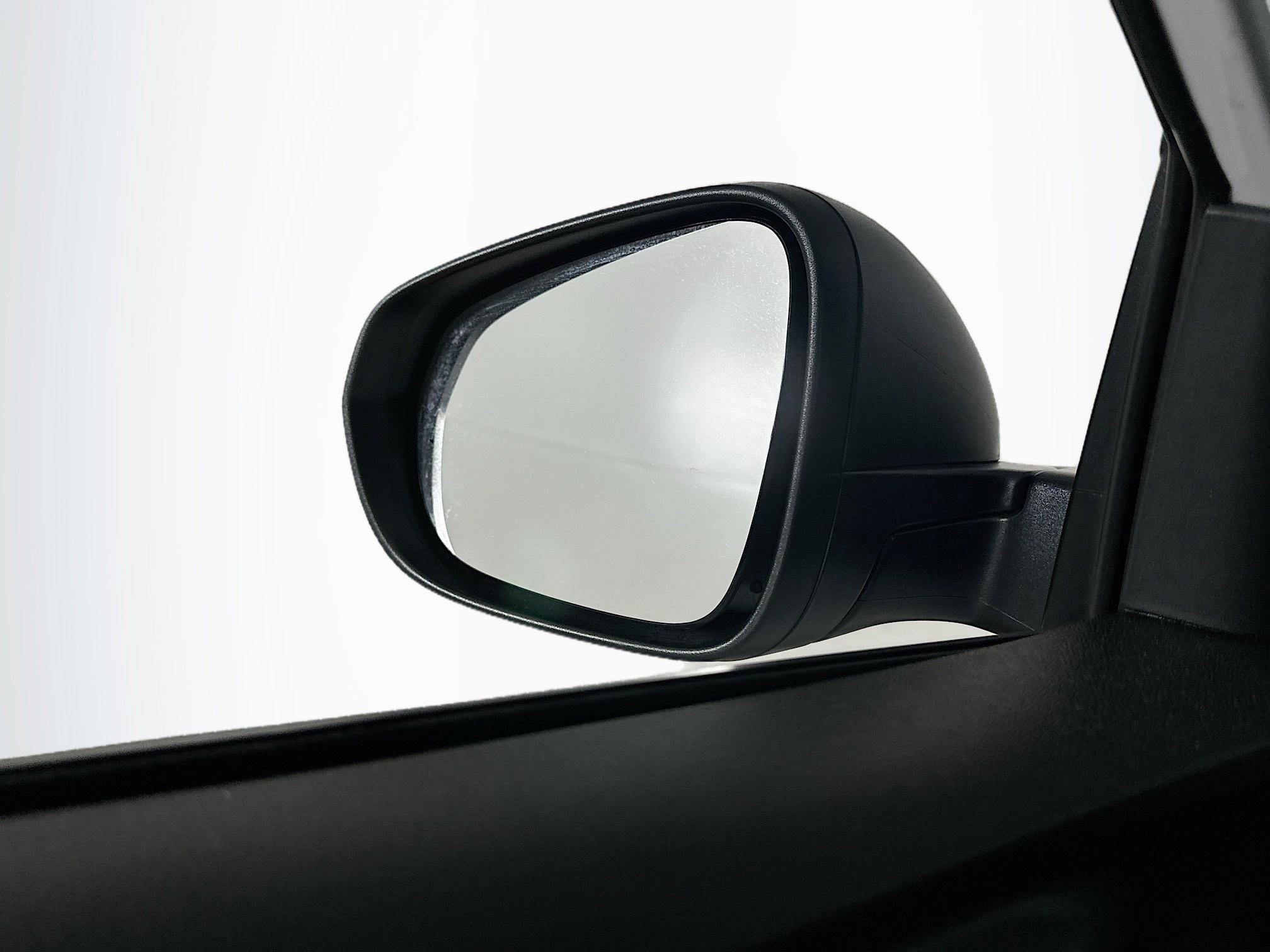 Used 2025 Chevrolet Trax LS image 16