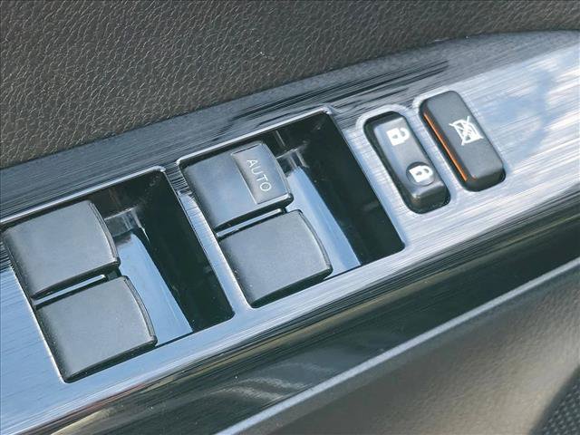Used 2017 Toyota RAV4 Limited w/ Carpet Mat Package FWD image 13