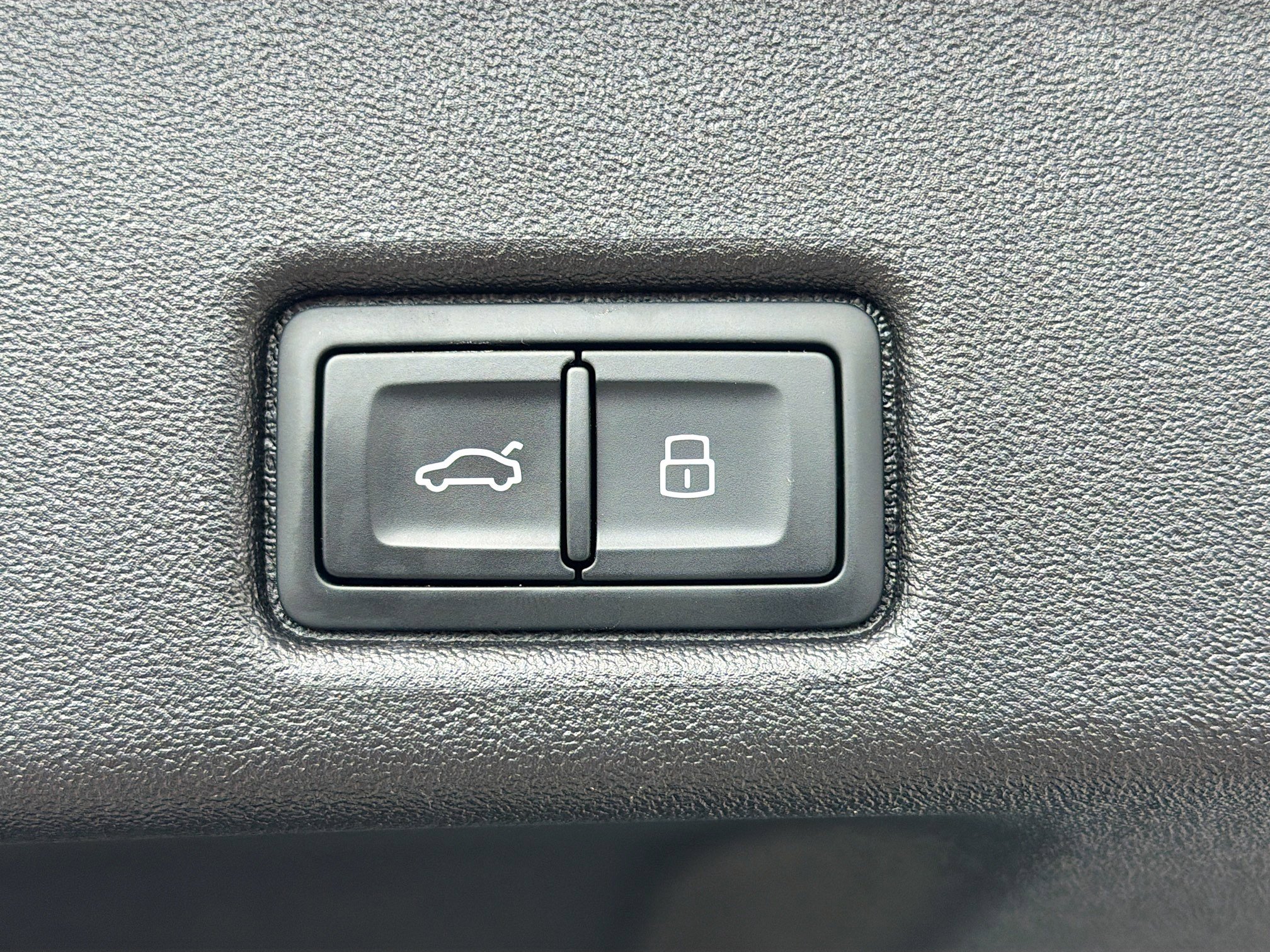 Certified 2025 Audi Q5 Prestige image 12
