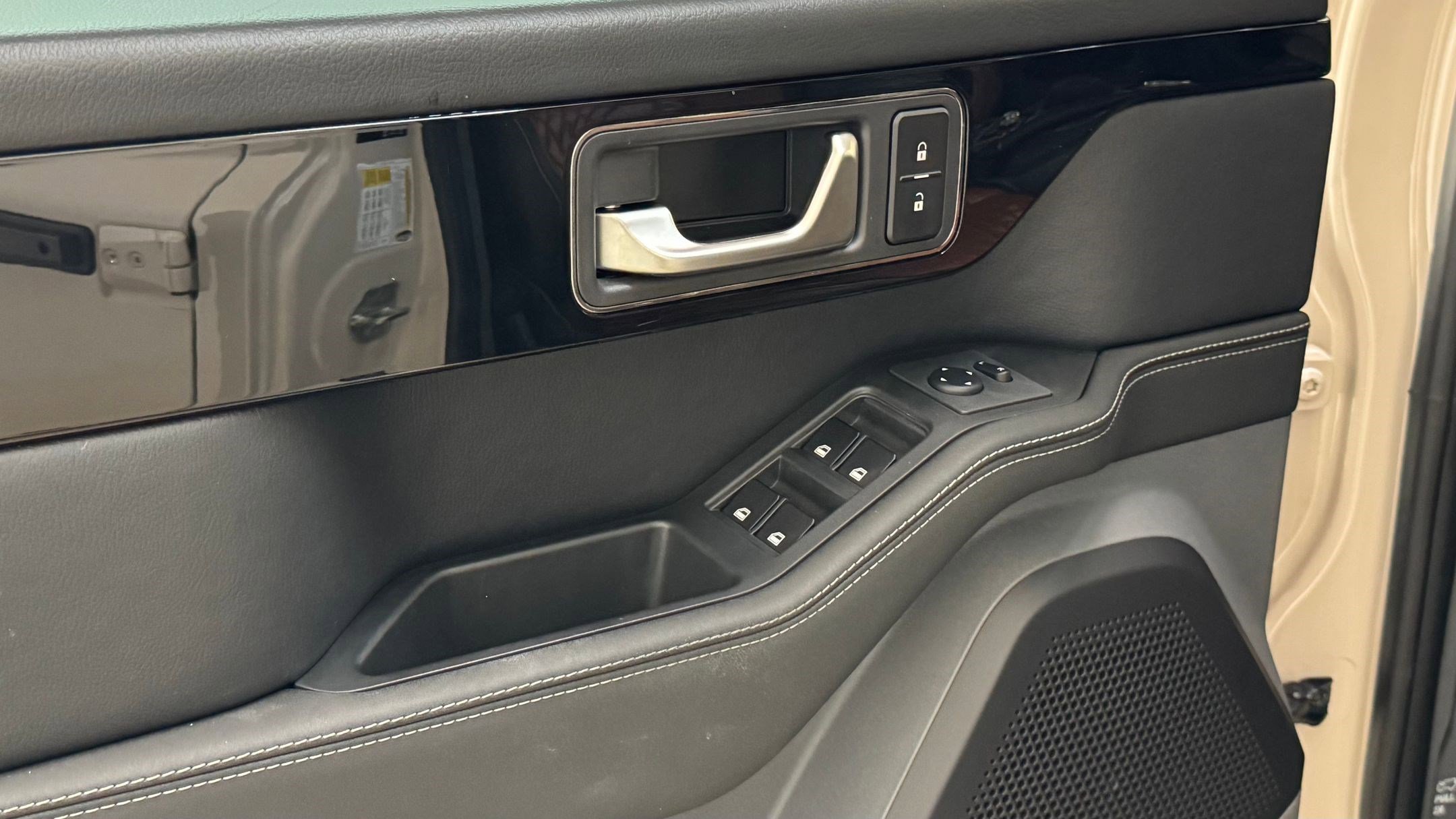 Used 2024 INEOS Grenadier Fieldmaster Edition image 35