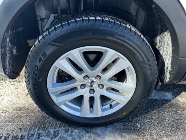 Used 2019 Ford Explorer XLT w/ Equipment Group 202A image 13