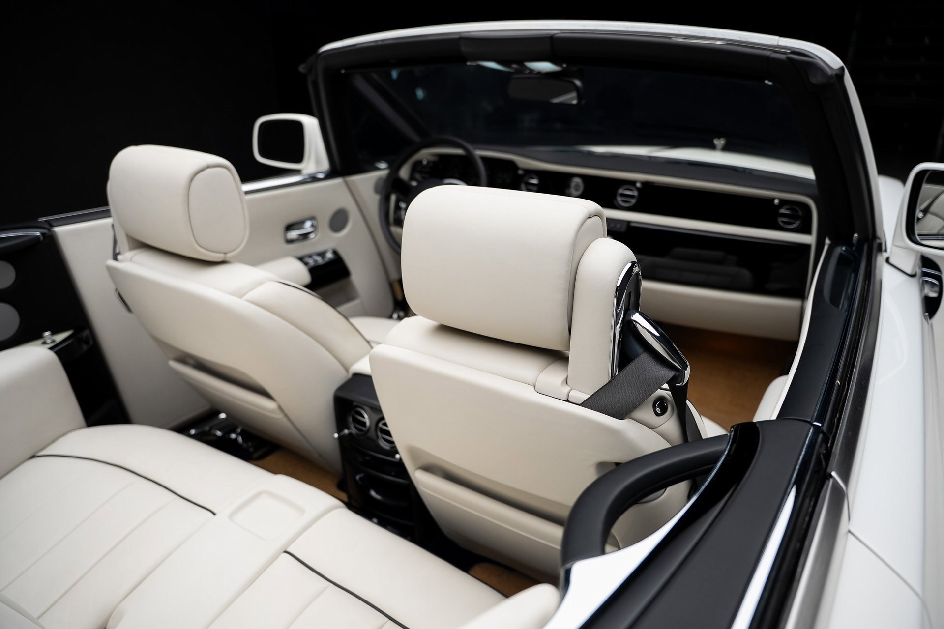 Used 2013 Rolls-Royce Phantom Drophead Coupe image 71