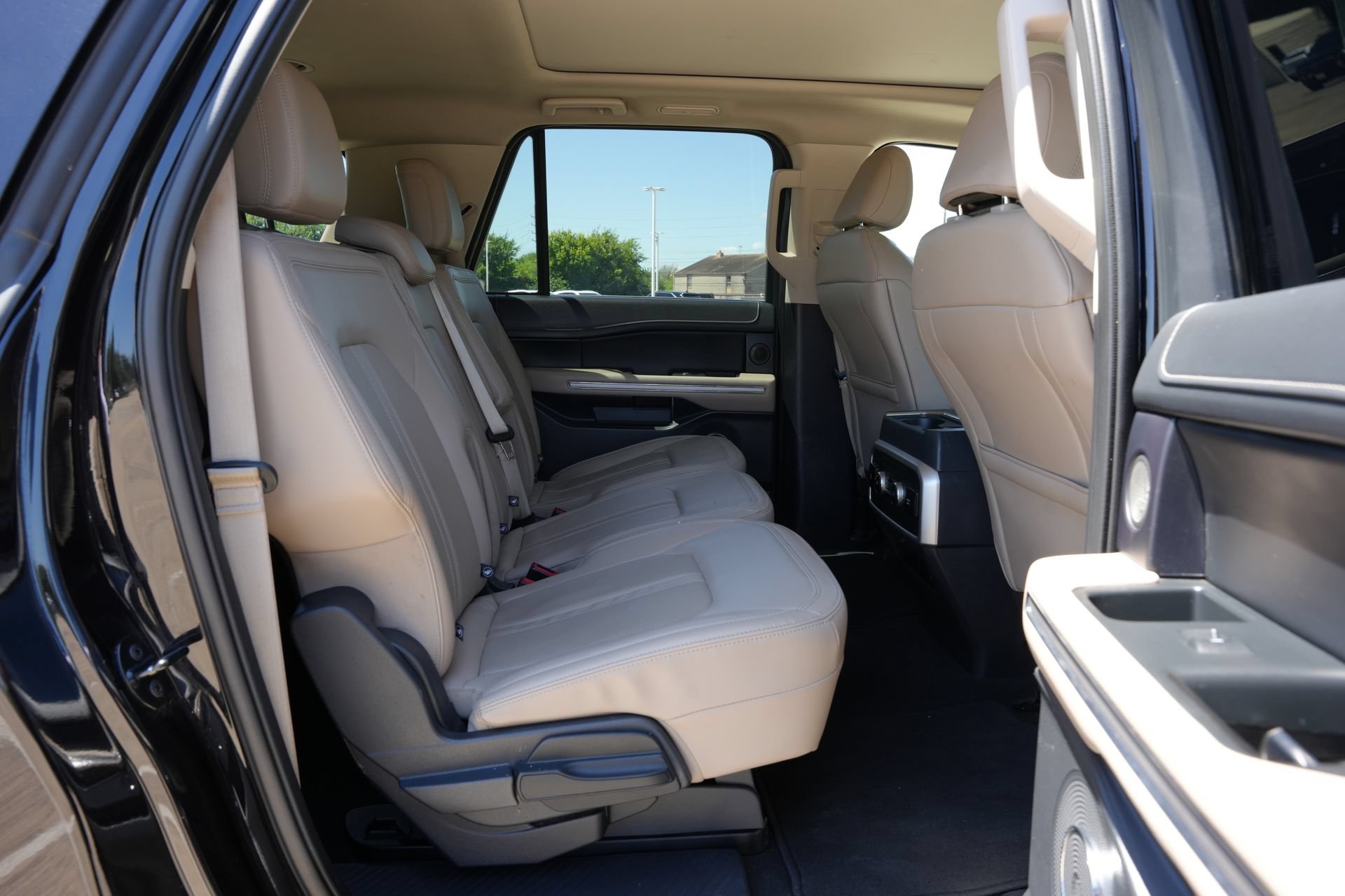 Used 2024 Ford Expedition Max Limited RWD image 23