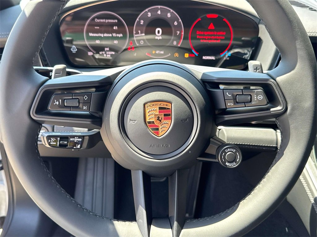 New 2025 Porsche Panamera 4 image 18