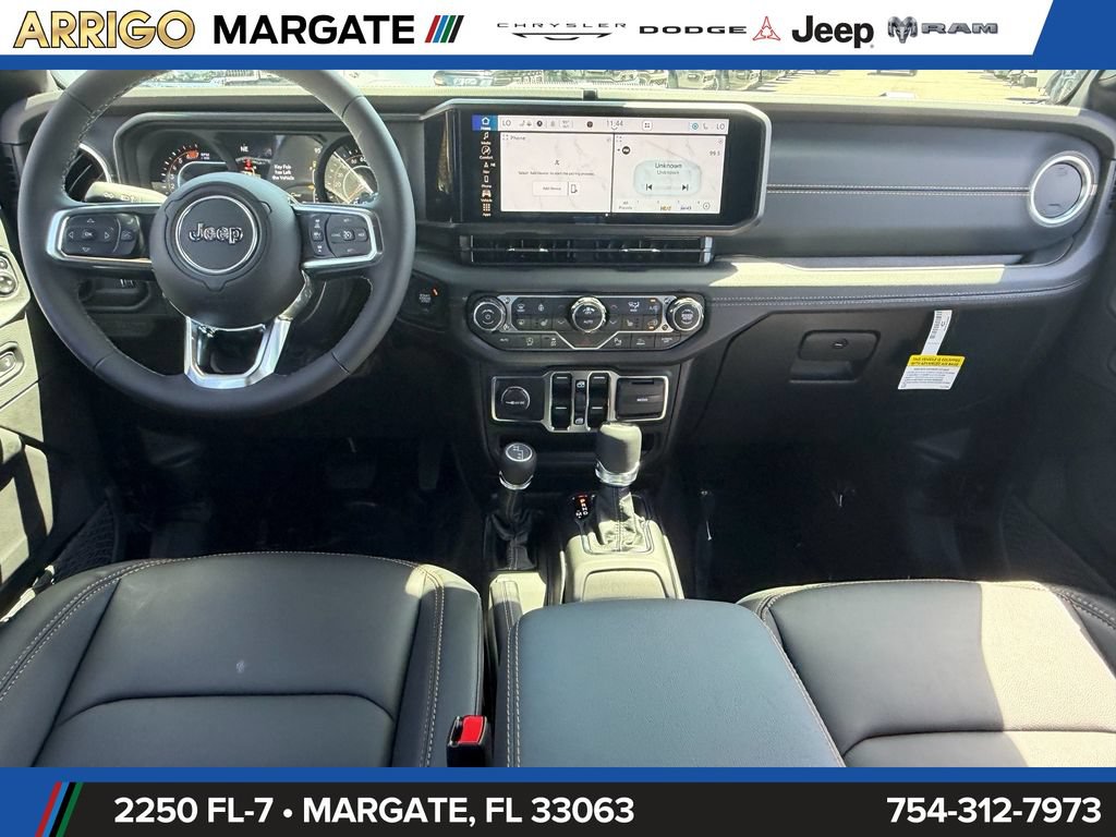 New 2026 Jeep Wrangler Unlimited Sahara AWD/4WD image 13