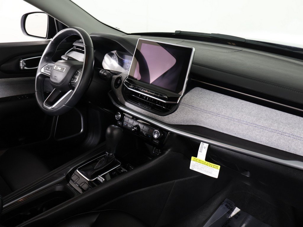 Used 2022 Jeep Compass Latitude w/ Convenience Group image 27