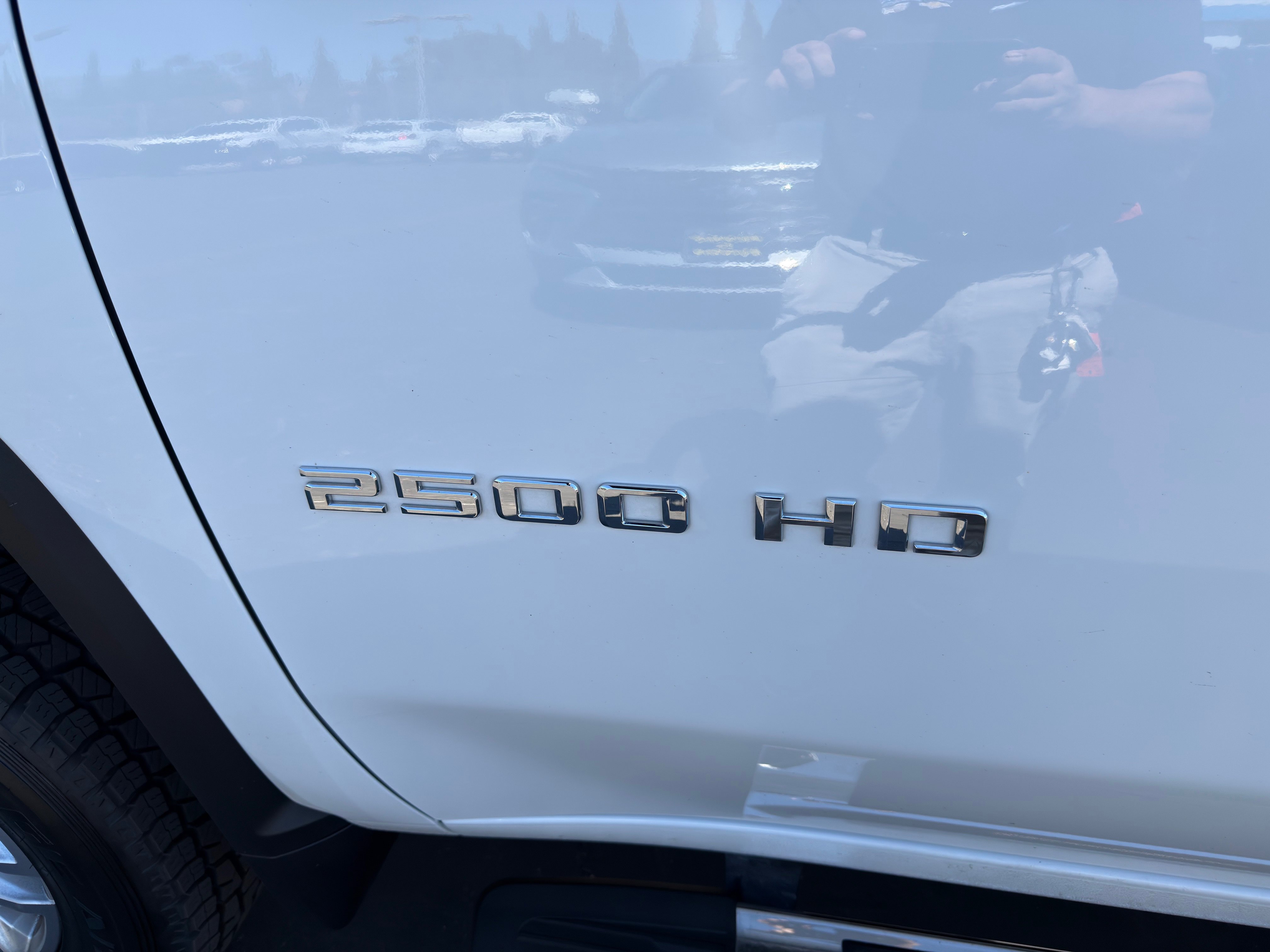 Used 2025 Chevrolet Silverado 2500 LT w/ Convenience Package image 44