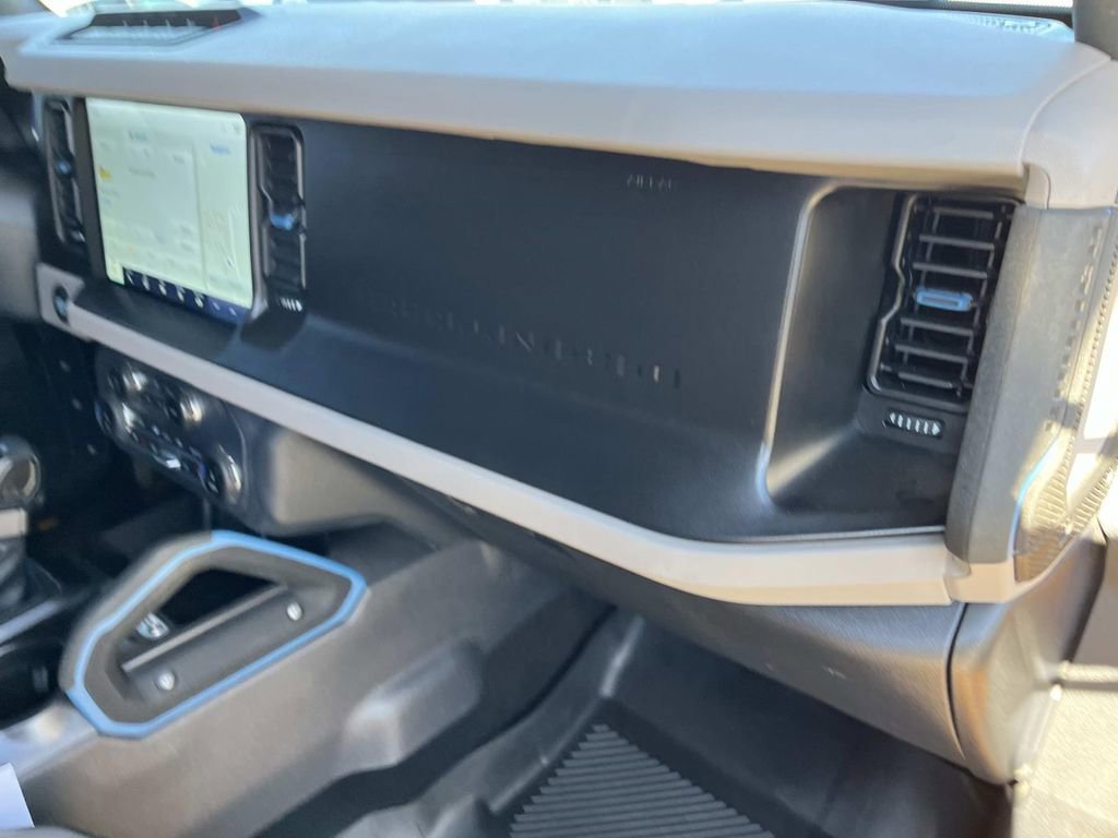 Used 2022 Ford Bronco Wildtrak image 21