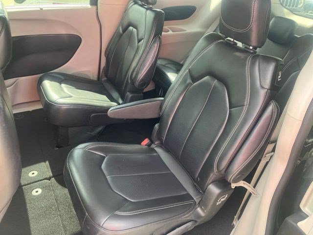 Certified 2023 Chrysler Pacifica Touring-L FWD image 20