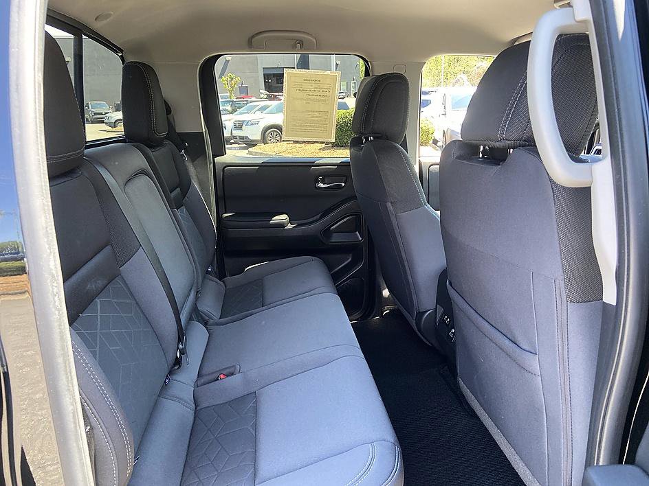 Certified 2025 Nissan Frontier SV w/ SV Convenience Package image 18