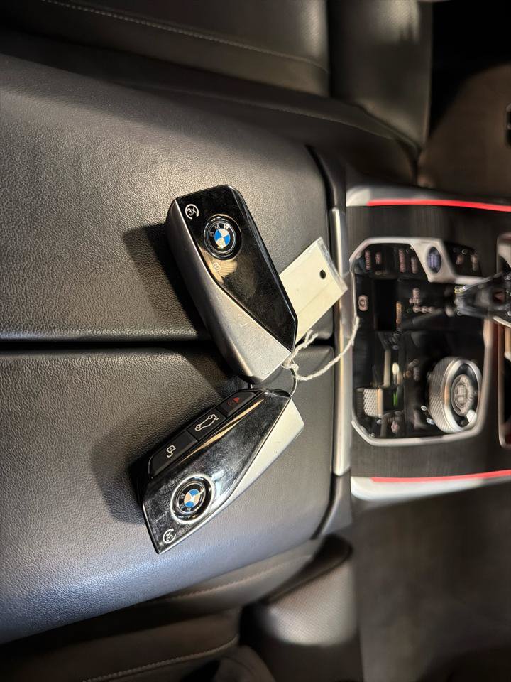 Used 2023 BMW ALPINA XB7 AWD/4WD image 19