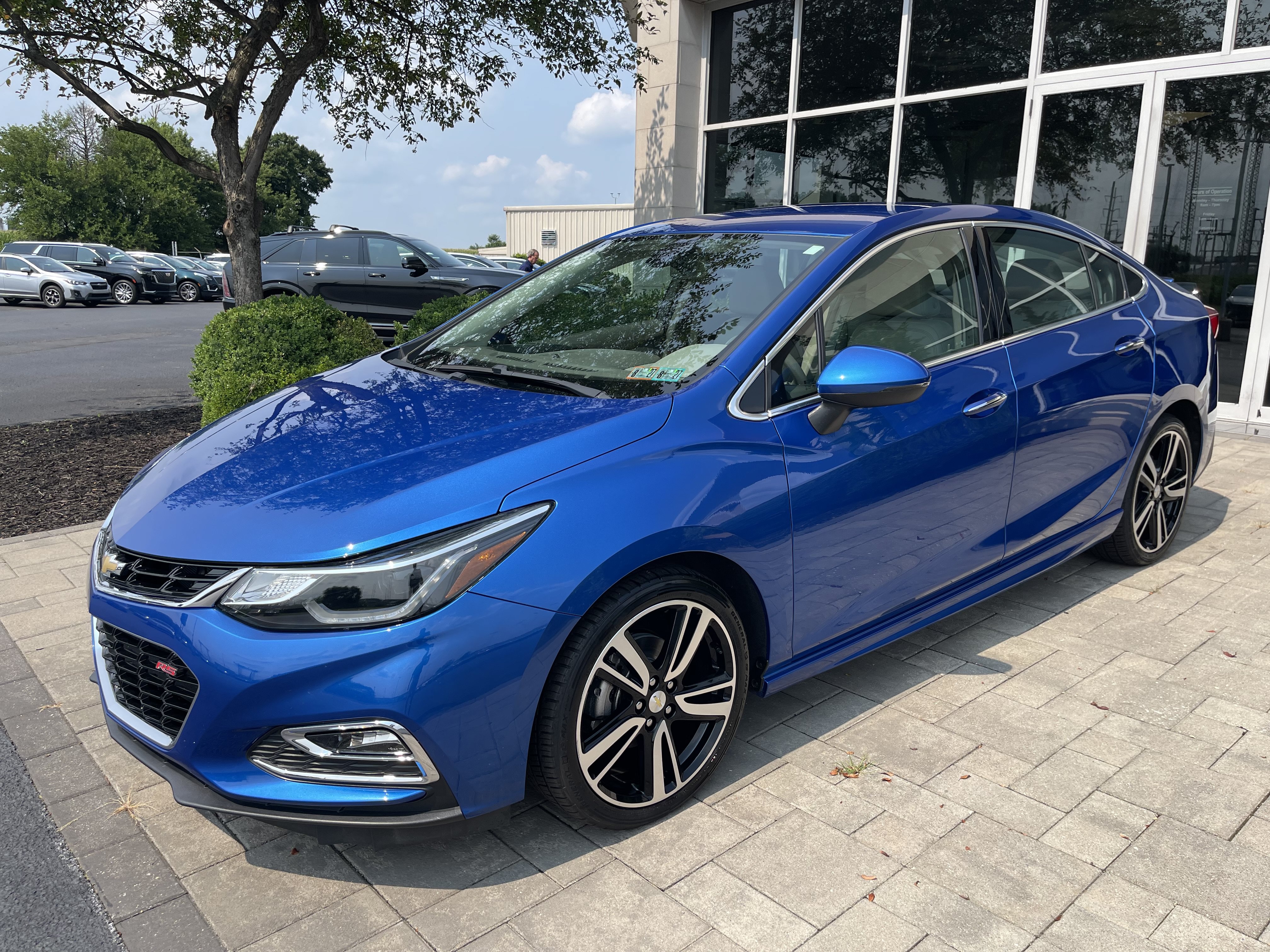 Used 2017 Chevrolet Cruze Premier w/ RS Package FWD image 3