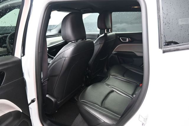 Used 2026 Jeep Compass Limited AWD/4WD image 14