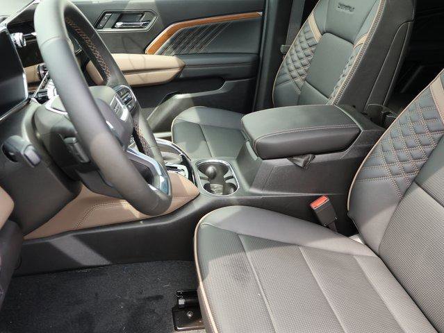 New 2025 GMC Canyon Denali image 42