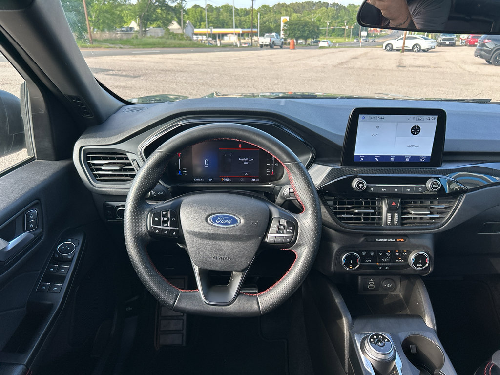 Used 2024 Ford Escape ST-Line FWD image 3