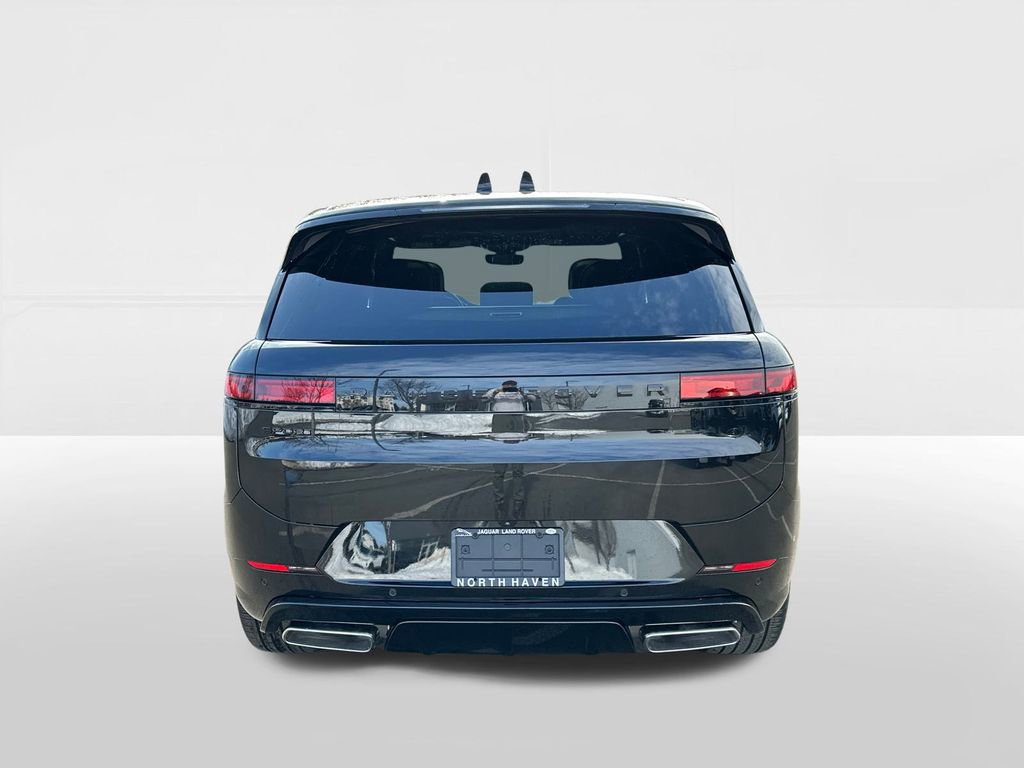 New 2026 Land Rover Range Rover Sport Dynamic SE image 3