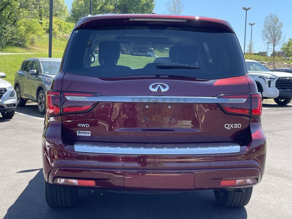 Used 2021 INFINITI QX80 Premium Select w/ All-Season Package AWD/4WD image 4