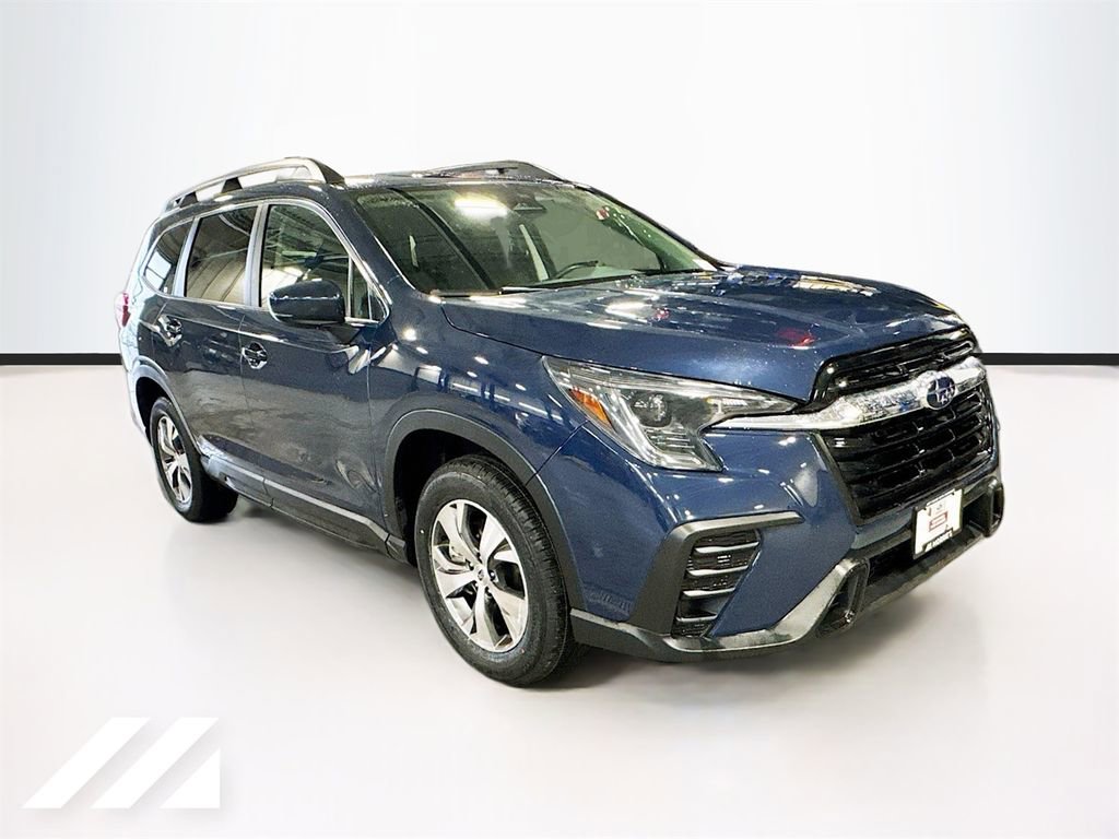 Used 2025 Subaru Ascent Premium image 3