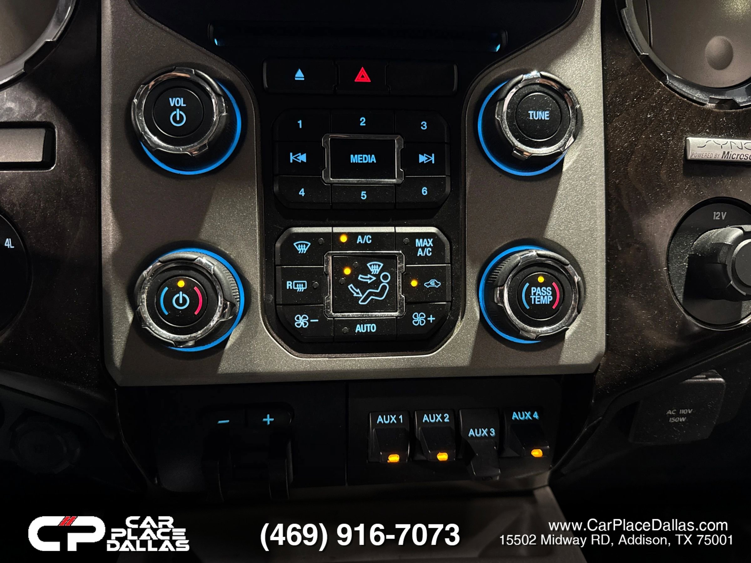 Used 2015 Ford F250 Platinum w/ FX4 Off-Road Package AWD/4WD image 31