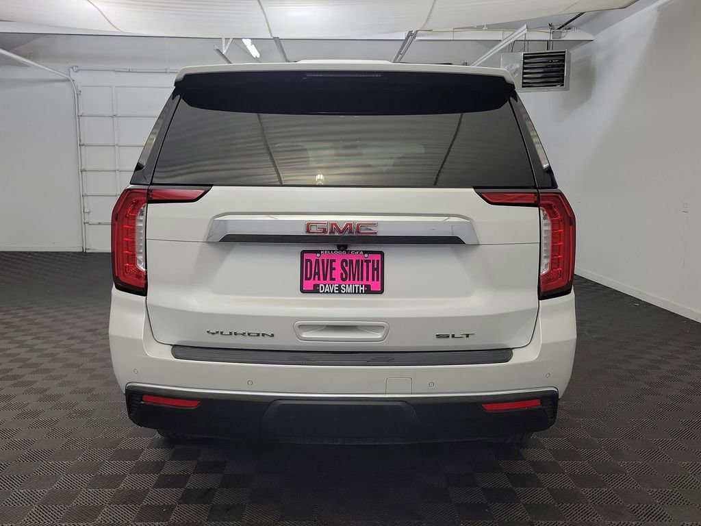 Used 2022 GMC Yukon XL SLT w/ SLT Luxury Package image 8