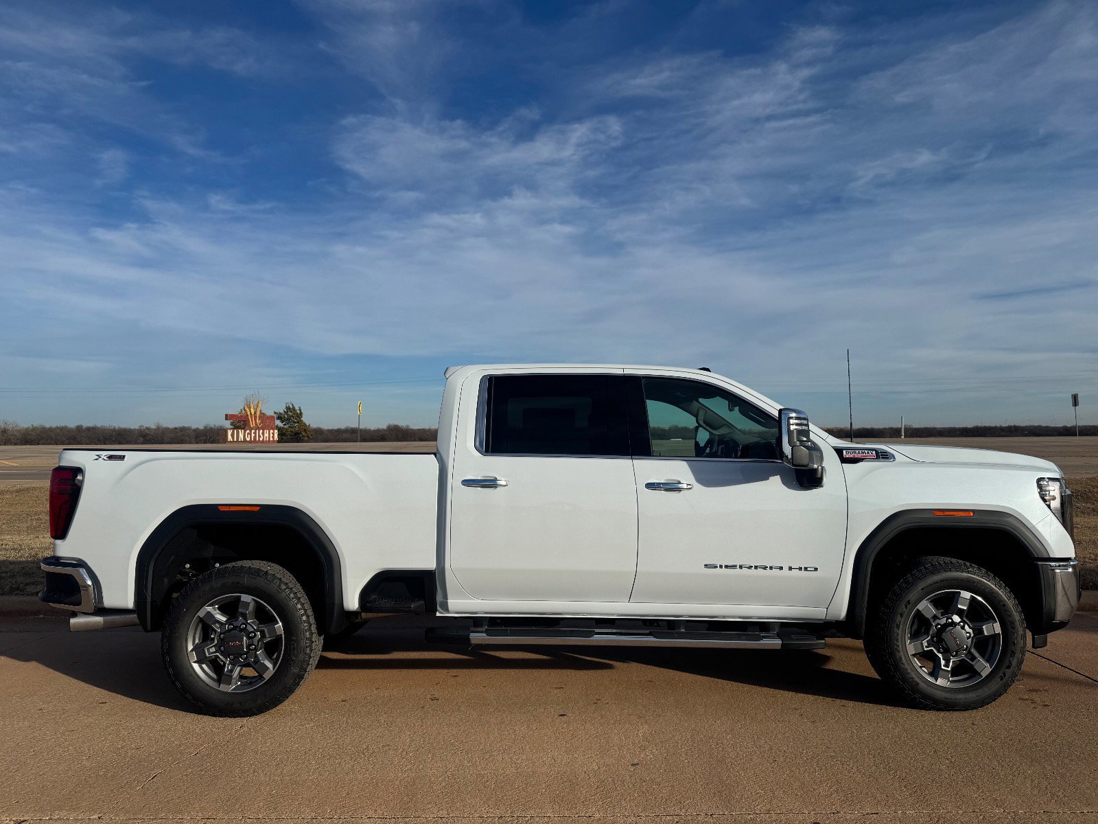 New 2026 GMC Sierra 2500 SLT w/ SLT Premium Package image 2