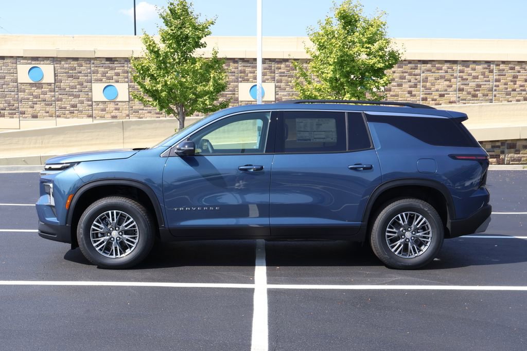 New 2026 Chevrolet Traverse LT w/ Driver Confidence Package image 4