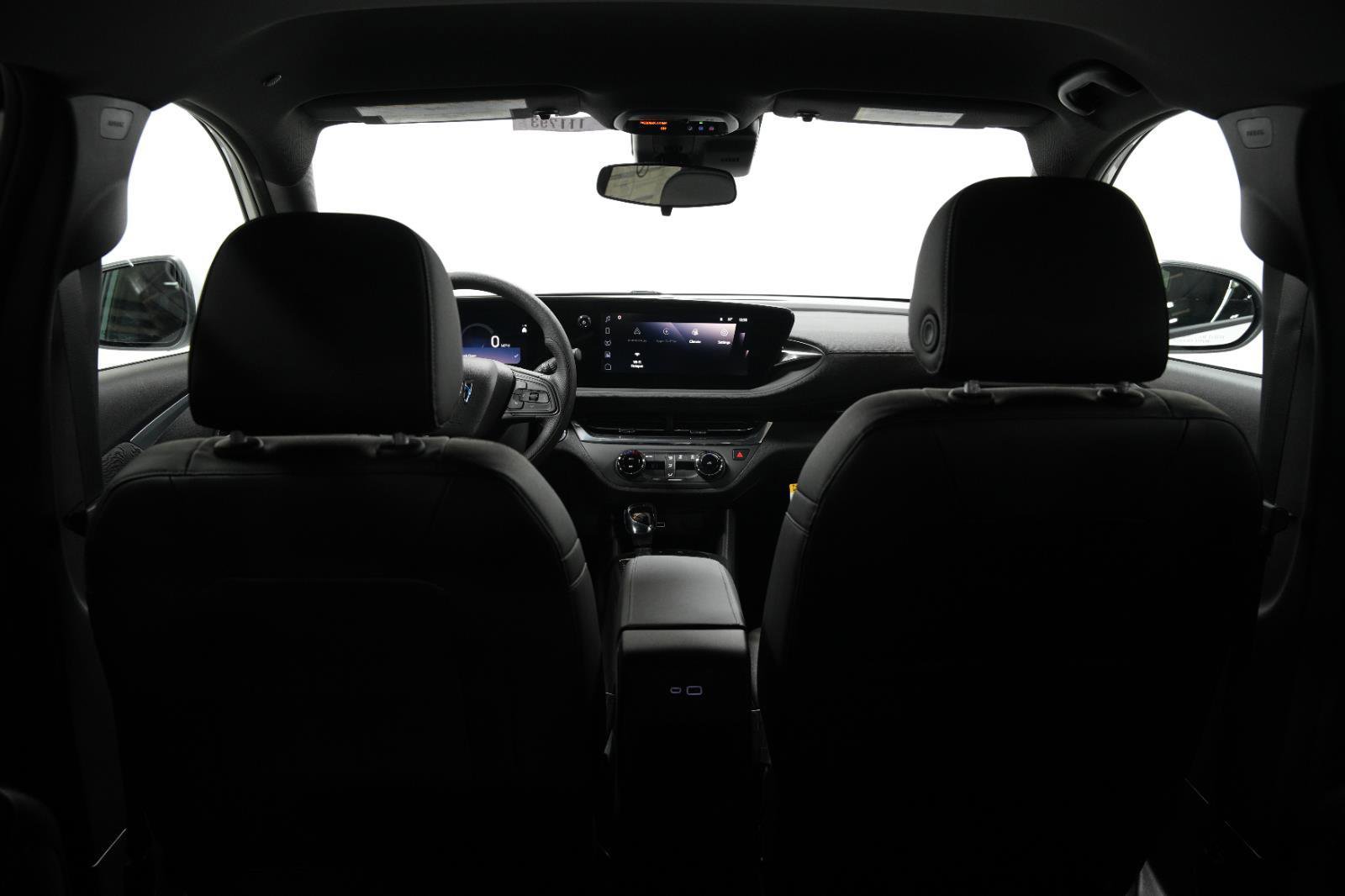 New 2025 Buick Envista Preferred image 14