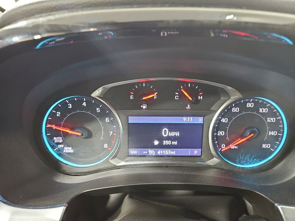 Used 2020 Chevrolet Traverse LT w/ Driver Confidence II Package image 16