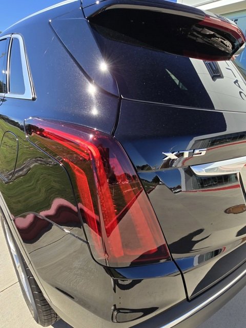 New 2025 Cadillac XT5 Luxury image 10