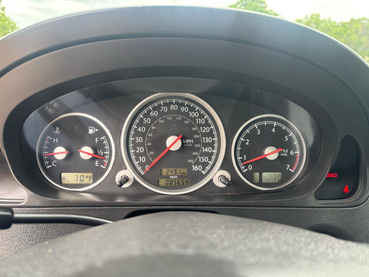 Used 2006 Chrysler Crossfire Limited RWD image 13
