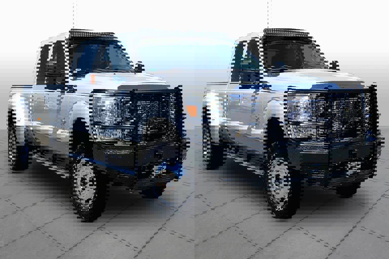 Used 2012 Ford F350 Lariat w/ Lariat Ultimate Pkg image 2