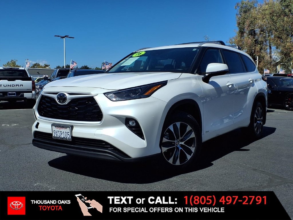 Certified 2026 Toyota Highlander XLE AWD/4WD image 1