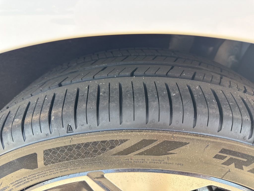 Used 2023 Hyundai Elantra SEL w/ Convenience Package image 32