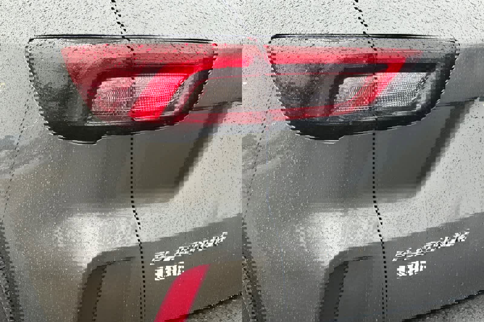 Certified 2025 Ford Escape Platinum image 27