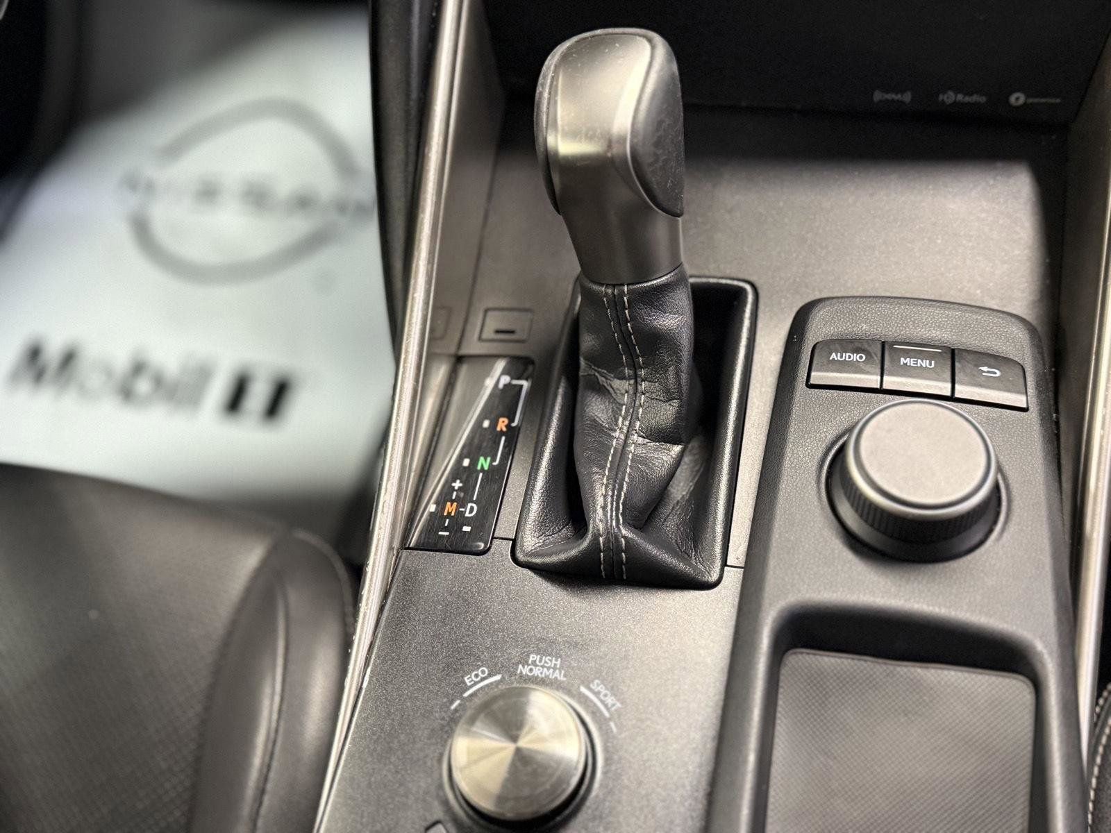 Used 2020 Lexus IS 300 image 11