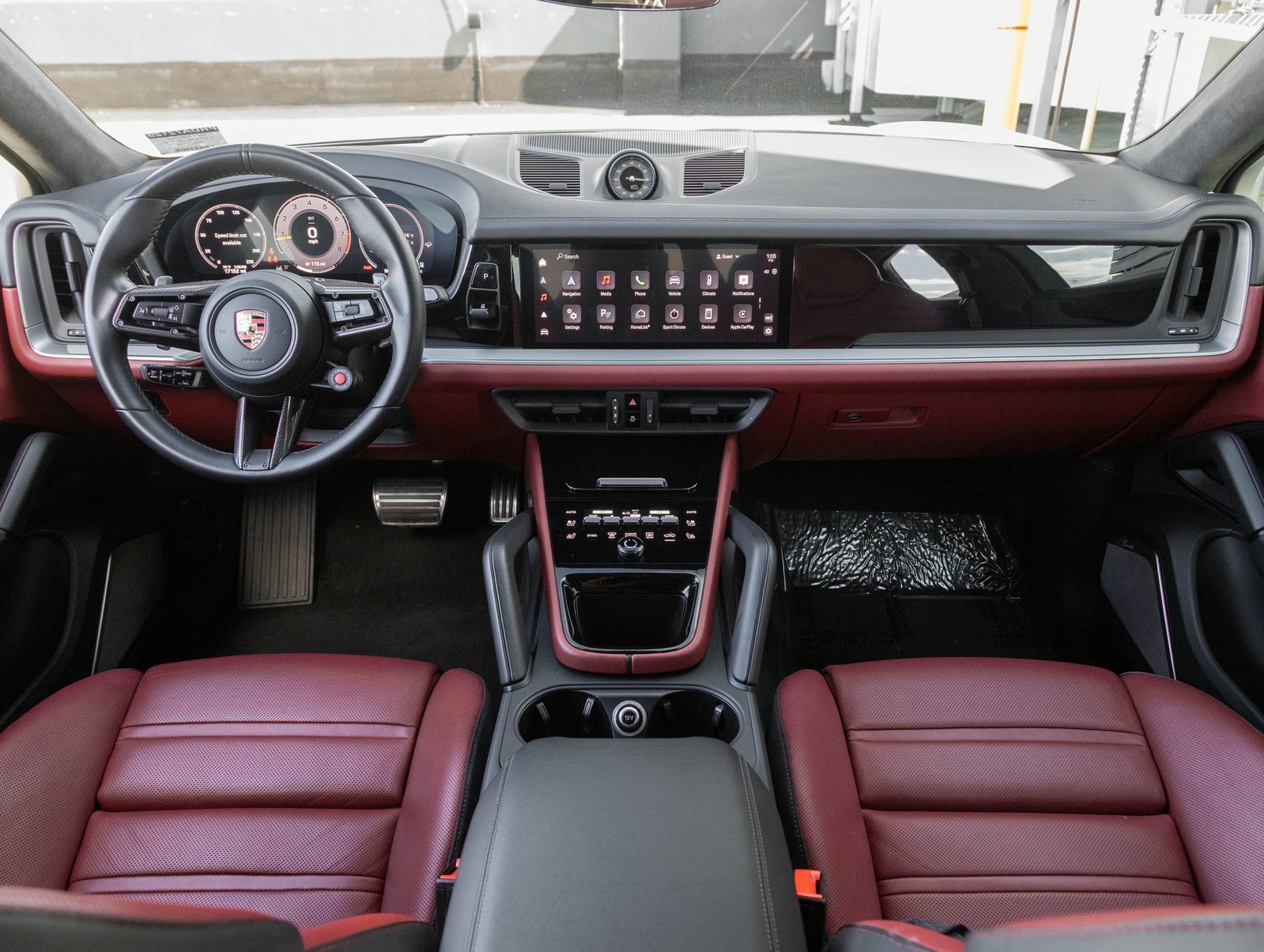 Certified 2024 Porsche Cayenne Turbo GT image 12