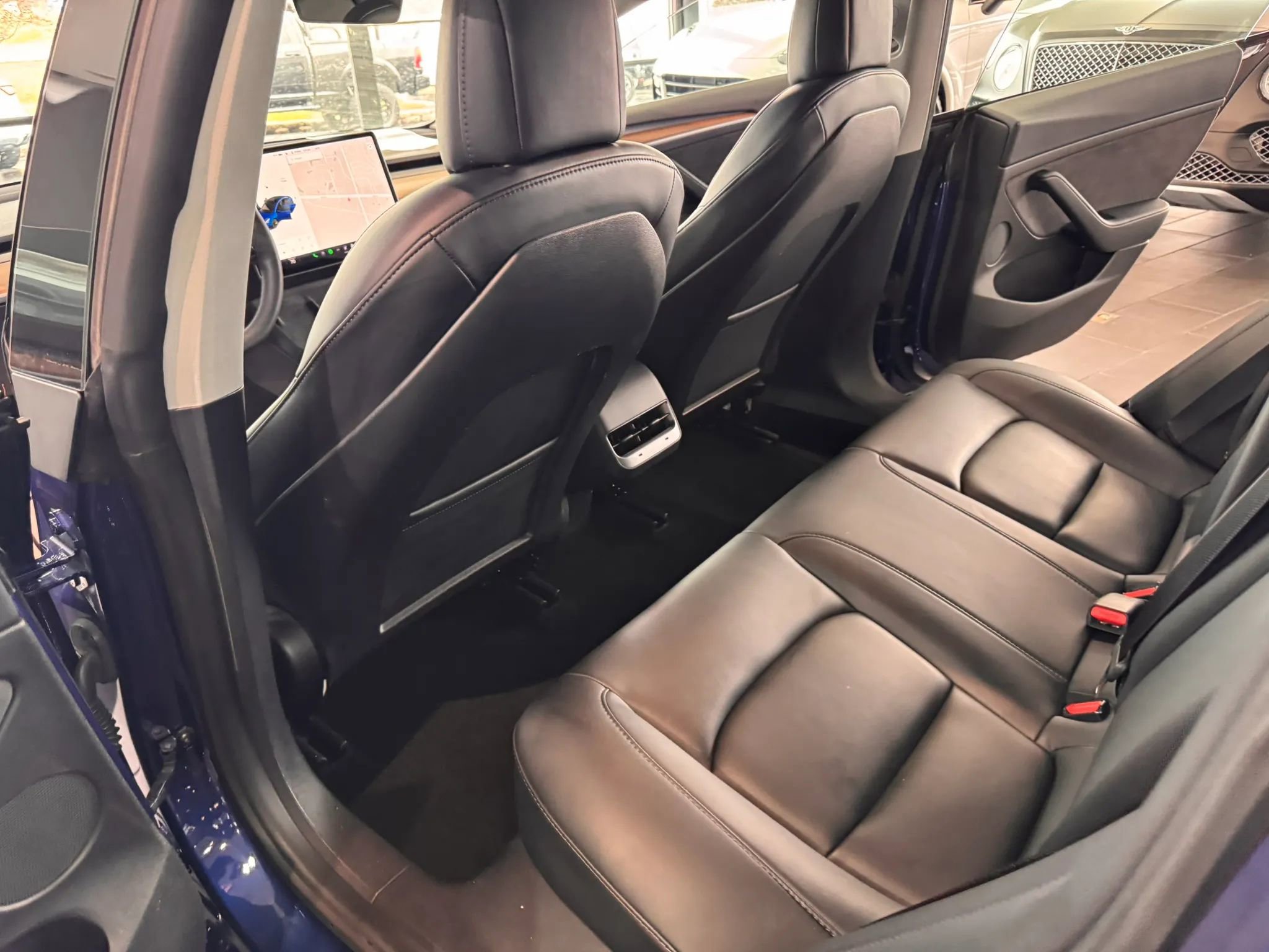 Used 2021 Tesla Model 3 Long Range image 18