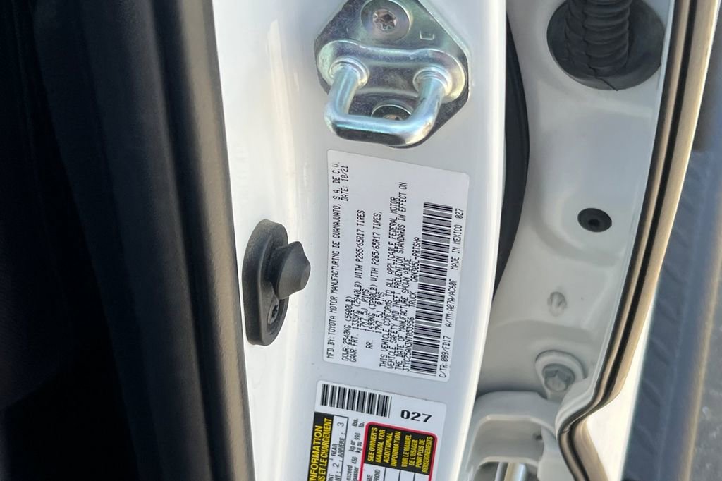 Used 2022 Toyota Tacoma TRD Sport w/ Technology Package AWD/4WD image 33