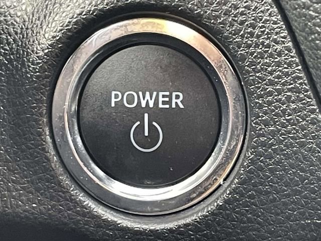 Used 2025 Toyota RAV4 XLE image 24