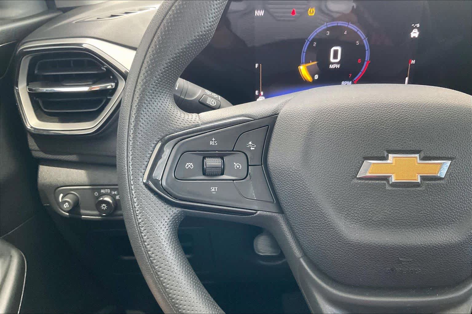 Certified 2025 Chevrolet TrailBlazer LS w/ LS Convenience Package FWD image 23