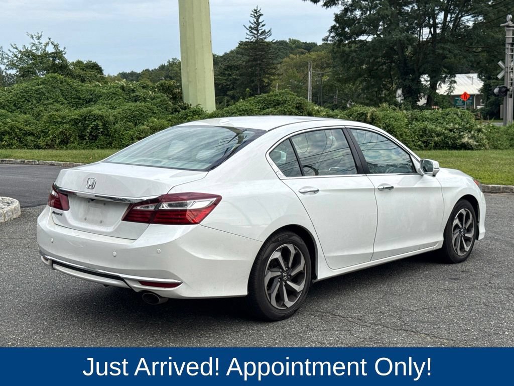 Used 2017 Honda Accord EX image 7