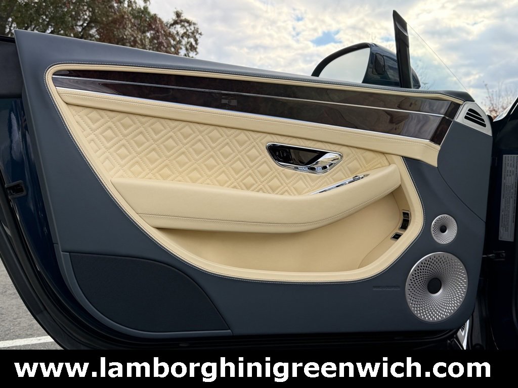 Used 2023 Bentley Continental GT Azure image 28