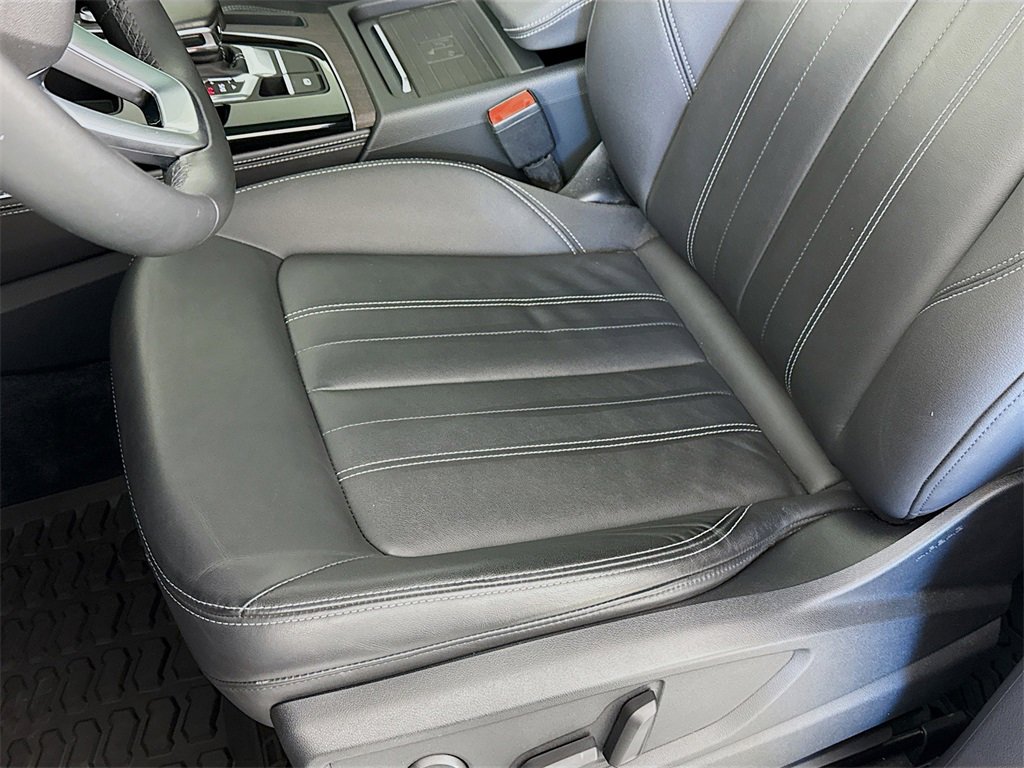 Used 2021 Audi Q5 2.0T Premium Plus w/ Premium Plus Package image 19